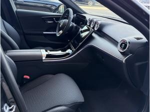 Mercedes-Benz C 200 T Avantgarde Digital-Light Ambiente AHK