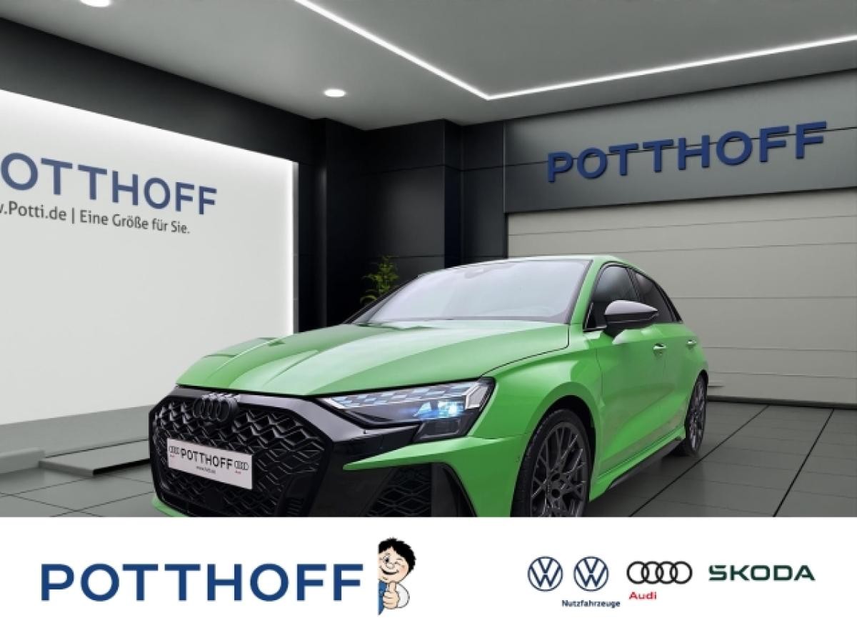 Audi RS3 Sportback Q MATRIX NAVI SONOS KAMERA