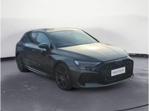 Audi RS3 Sportback quattro PANO/SONOS/HUD/RFK SOFORT VERFÜGBAR