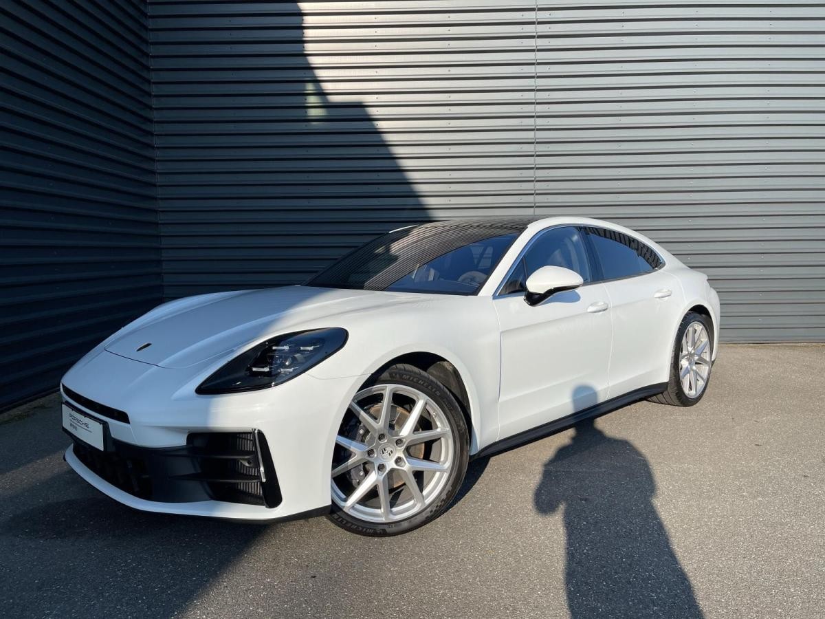 Porsche Panamera 4 · 353 PS · carraraweißmetallic · sofort verfügbar