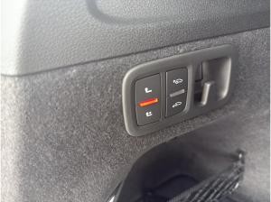 Audi Q7 SUV S line business TFSI e qu tiptr. Laser 22