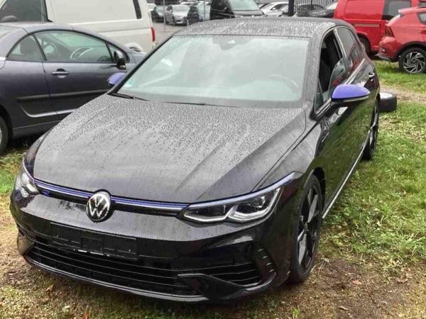 Volkswagen Golf VIII R 2.0 TSI 4 Motion DSG 20 Years