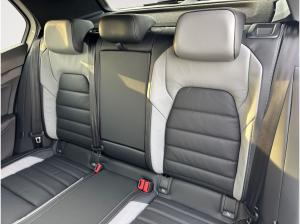 Volkswagen Golf GTE 1,5 l eHybrid AHK*WINTERRÄDER*PANORAMA*BUSINESS PAKET*LEDER