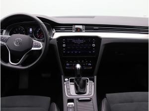 Volkswagen Passat Variant Elegance 1.5TSI DSG / Matrix, RFK