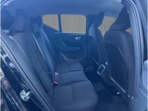 Volvo XC40 D3 2WD Momentum Core Apple CarPlay