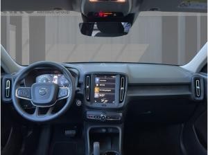 Volvo XC40 D3 2WD Momentum Core Apple CarPlay