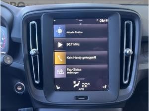 Volvo XC40 D3 2WD Momentum Core Apple CarPlay