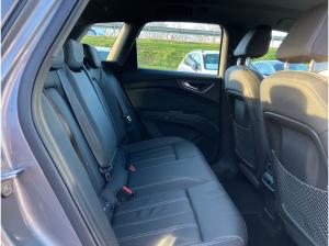 Audi Q4 e-tron 45 / MMI-Navi pro, AR-HuD, LED, RFK