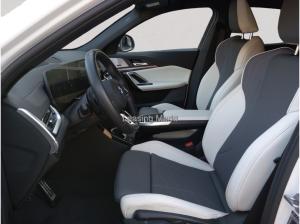BMW X2 xDrive20d M Sport / NP=63.280,-/ AHK / Harman