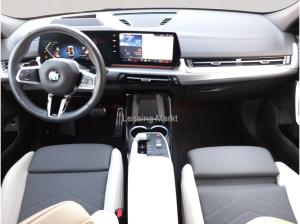 BMW X2 xDrive20d M Sport / NP=63.280,-/ AHK / Harman