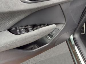 Audi Q3 SUV e-hybrid S line Matrix LED HuD Sonos Pano