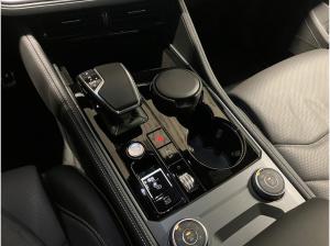 Volkswagen Touareg R-LINE 3.0TSI NP.115T ACC.5J-G.AHK.STHZG.AREA-VIEW.NAVI.HUD.DYNAMIC