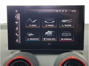 Audi Q2 35 TFSI S line S tronic LED LM 19" PDC+RFK Leder