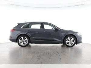 Audi Q8 e-tron 🚗🔋⚡🔌50 quattro S line**INKL. WINTERRÄDER**