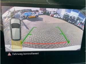 Volkswagen T-Cross 1.0TSi Life AHK R-Kamera ACC LED Sitzheiz. Alu Parkpilot