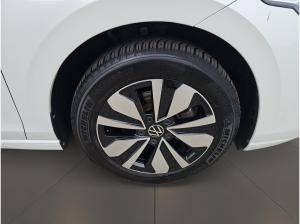 Volkswagen Golf VIII 1.5 eTSI W Goal ACC AUT Akustikglas