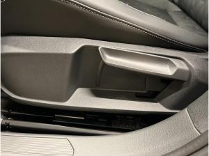 Volkswagen Golf VIII Variant 1.5 eTSI DSG Life Goal 360 ACC