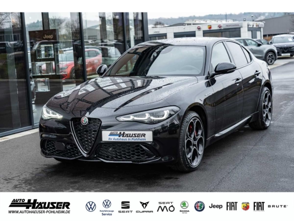 Alfa Romeo Giulia Veloce 2.0 Turbo AT8 Q4 SOFORT PREMIUM TECHNOLOGIE HARMAN-KARDON