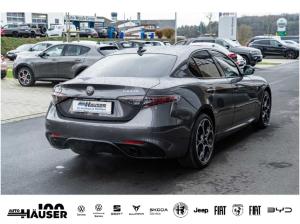 Alfa Romeo Giulia Veloce 2.0 Turbo AT8 Q4 PREMIUM TECHNOLOGIE HARMAN KARDON
