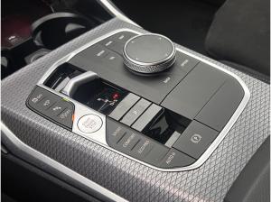 BMW 330 330i xDrive Touring M Sportpaket HiFi DAB LED