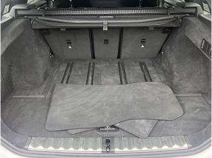BMW 330 330i xDrive Touring M Sportpaket HiFi DAB LED