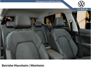 Volkswagen Golf Style 1,5 l eTSI DSG NAVI LED AHK ACC Klima