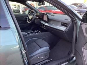 Audi Q3 SUV e-hybrid S tronic