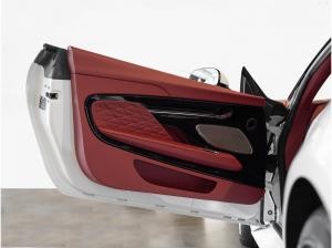 Aston Martin DB12 Coupé - Hamburg