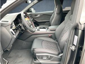 Audi Q8 SUV S line business TDI qu tiptr. PANO 23 HUD