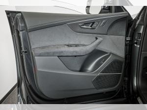 Audi RS Q8 performance tiptronic