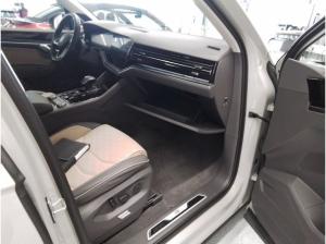 Volkswagen Touareg 3.0 TDI R-LINE WINTERRÄDER NP:  120.985.-€