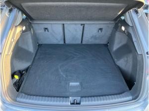 Audi Q4 e-tron 45 / MMI-Navi pro, AR-HuD, LED, RFK