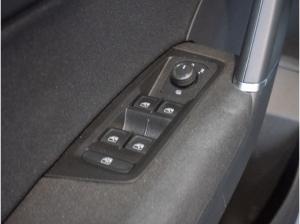 Volkswagen Touran 2.0 TDI DSG Comfortline Navi Sitzhzg PDC