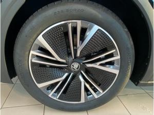 Skoda Elroq 85x 82 kWh Batterie Elektromotor 1-Gang-Automatik 4x4 Sofort Verfügbar