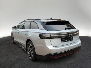 Volkswagen ID.7 Tourer Pro Navi AHK Wärmep. ACC Panorama
