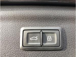 Audi Q3 35 TDI S tronic S-LINE+LED+ACC+NAVI+AHK