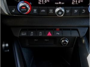 Audi A1 Sportback 	 2 x S line Navi LED ACC Klima Kamera virtual