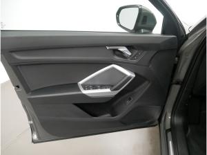 Audi Q3 35 TFSI S tro. advanced LED AHK virt. Cock.