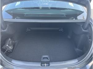 Mercedes-Benz C 300 d AMG+AHK+Distr+Burmester+KeyGo+HeadUp+19"