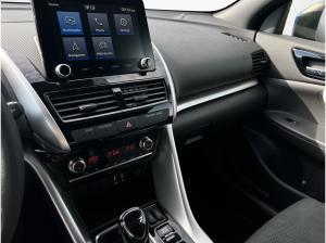 Mitsubishi Eclipse Cross Plug-In Hybrid 4WD Plus