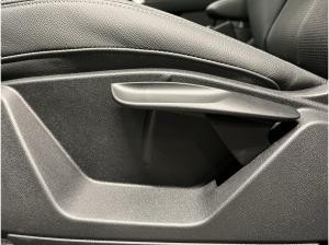 Audi Q2 S line 35 TFSI 110(150) S tronic ACC AUT LED