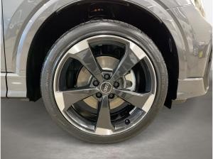 Audi Q2 S line 35 TFSI 110(150) S tronic S-Line competition