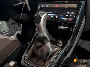 Volkswagen T-Cross 1,0 TSI Life AHK+CLIMATRONIC+R-KAMERA