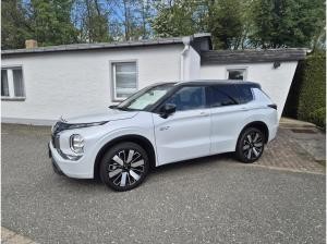 Mitsubishi Outlander 2.4 PHEV 4WD Top