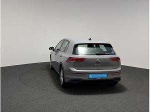 Volkswagen Golf VIII 2.0 TDI DSG Life CarPlay ACC LED Navi