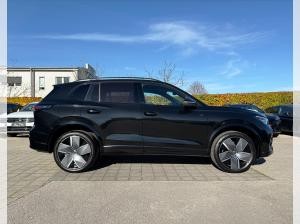 Volkswagen Tiguan R-LINE 2.0 TDI SCR 193 DSG 4MOTION (UVP 70.570€/KW37/25) NAV.MAX/PANO/20"/KOMFORT/WINTER/LED/UVM.