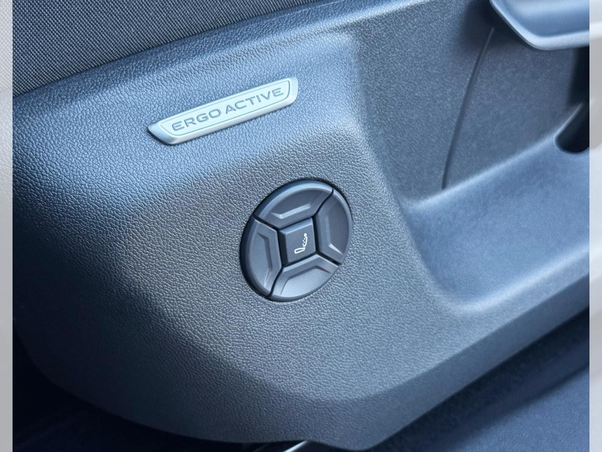 Volkswagen Tiguan R-LINE 2.0 TDI SCR 193 DSG 4MOTION (UVP 70.570€/KW37/25) NAV.MAX/PANO/20"/KOMFORT/WINTER/LED/UVM.