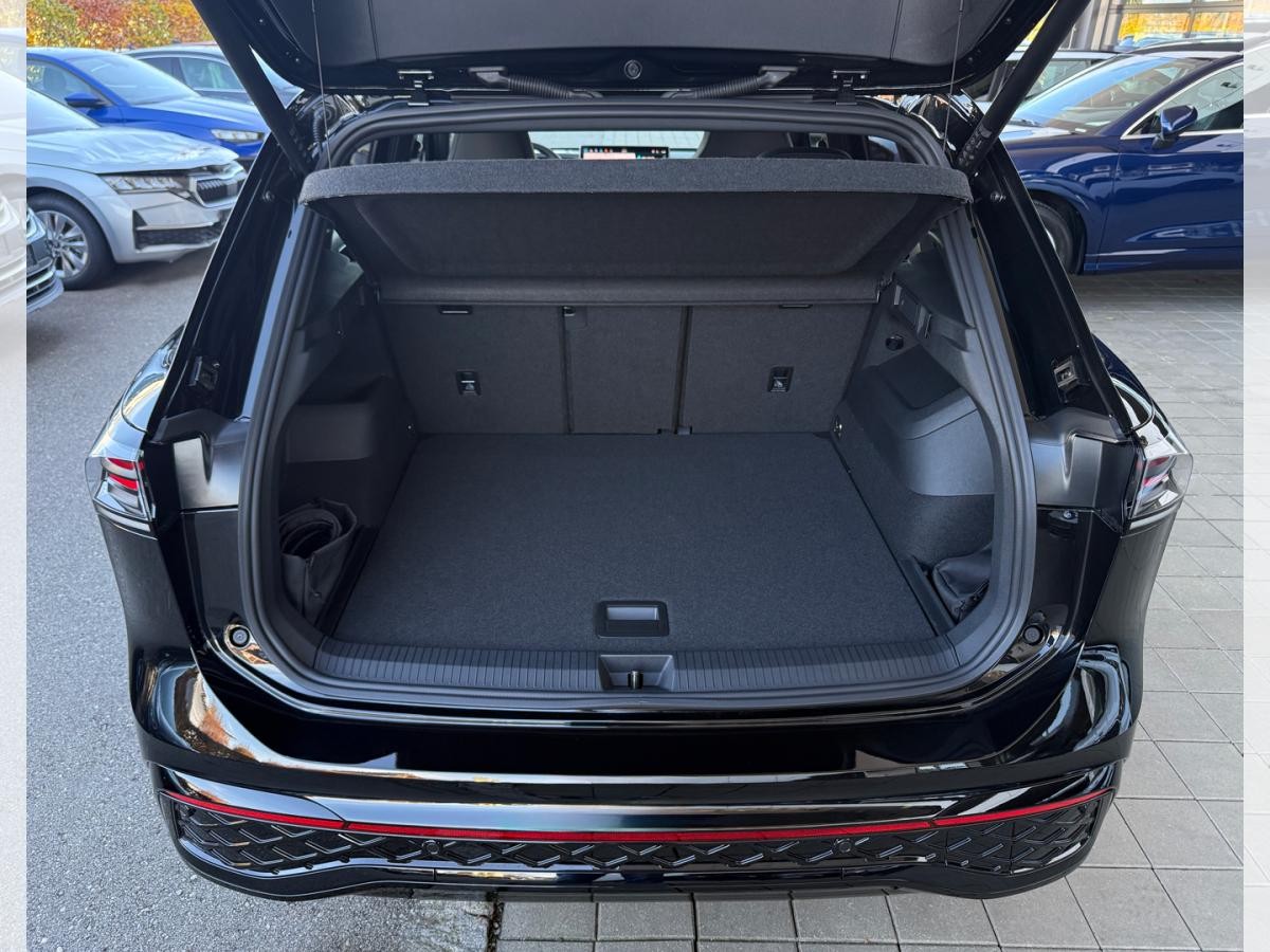 Volkswagen Tiguan R-LINE 2.0 TDI SCR 193 DSG 4MOTION (UVP 70.570€/KW37/25) NAV.MAX/PANO/20"/KOMFORT/WINTER/LED/UVM.