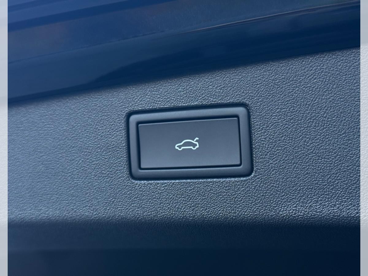 Volkswagen Tiguan R-LINE 2.0 TDI SCR 193 DSG 4MOTION (UVP 70.570€/KW37/25) NAV.MAX/PANO/20"/KOMFORT/WINTER/LED/UVM.