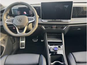 Volkswagen Tiguan R-Line*2.0TDI*4Motion*PANO*Winterreifen*BLACK-STYLE*LEDER*